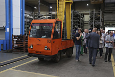 Минский завод колесных тягачей СЕМЬ ДЕСЯТИЛЕТИЙ НЕ ЗНАЕТ ПРЕГРАД фото 21