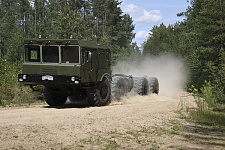 Минский завод колесных тягачей СЕМЬ ДЕСЯТИЛЕТИЙ НЕ ЗНАЕТ ПРЕГРАД фото 12